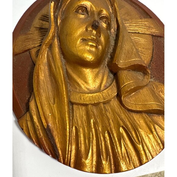 Vintage Mother Mary Gold Toned Carved Resin 3D Wall Plaque 7" - Picture 6 of 9